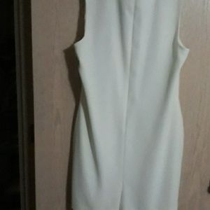 Sleeveless dress